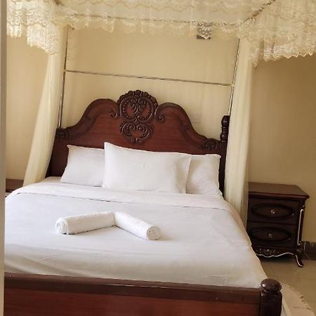 Ree Homestay And Safaris -Jkia Mlolongo Ngoại thất bức ảnh